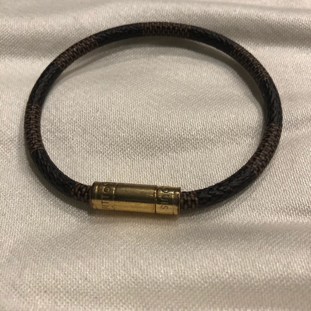 Ferragamo bracelet